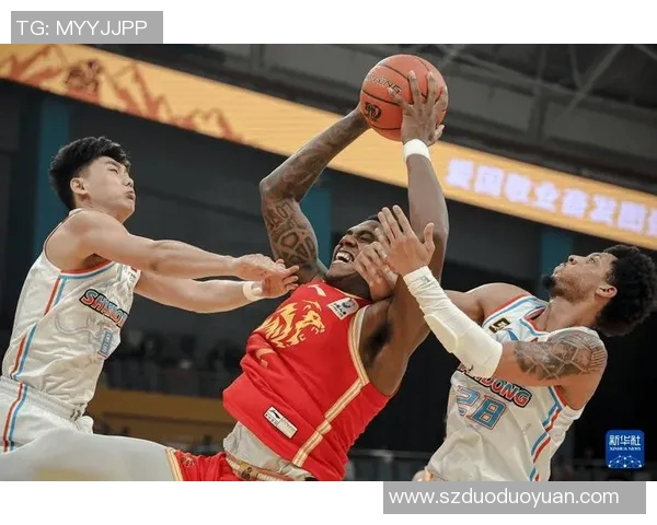 2018年山东高速与浙江广厦激战回顾：篮球场上的巅峰对决与精彩瞬间分析